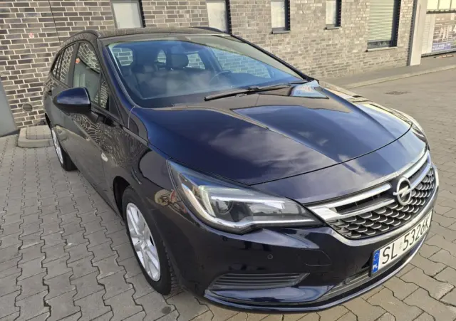 OPEL Astra 1.6 D (CDTI) Automatik Dynamic