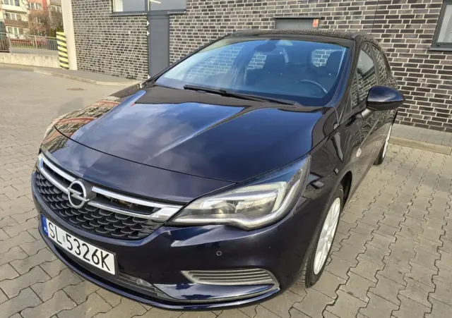 OPEL Astra 1.6 D (CDTI) Automatik Dynamic