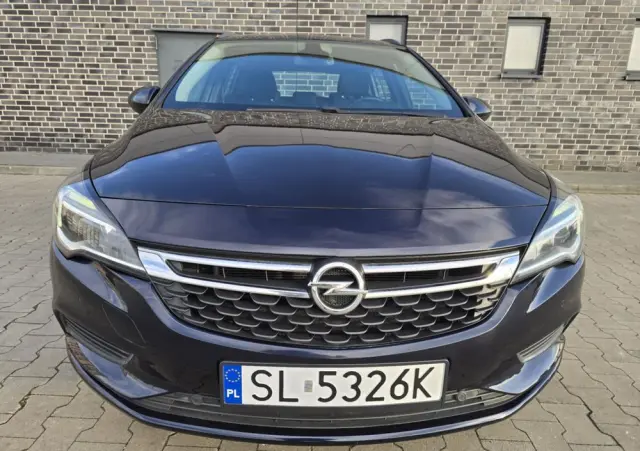 OPEL Astra 1.6 D (CDTI) Automatik Dynamic