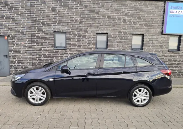 OPEL Astra 1.6 D (CDTI) Automatik Dynamic