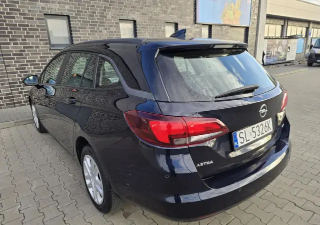 OPEL Astra 1.6 D (CDTI) Automatik Dynamic