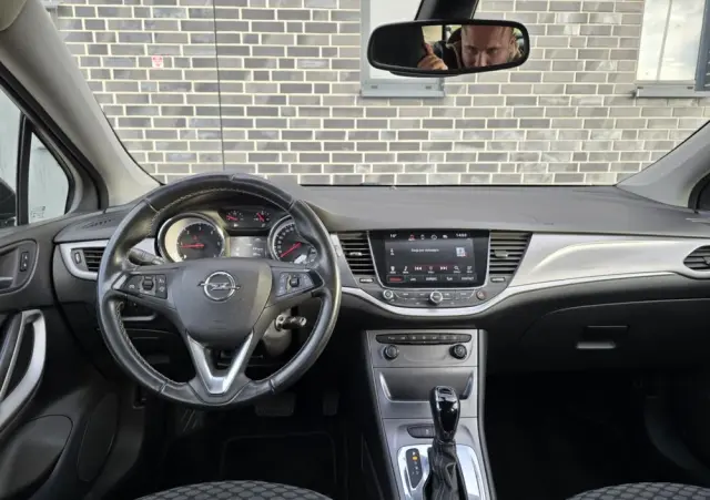 OPEL Astra 1.6 D (CDTI) Automatik Dynamic