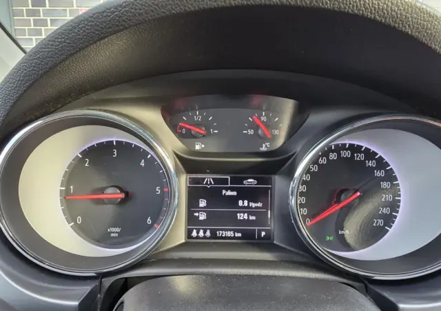 OPEL Astra 1.6 D (CDTI) Automatik Dynamic