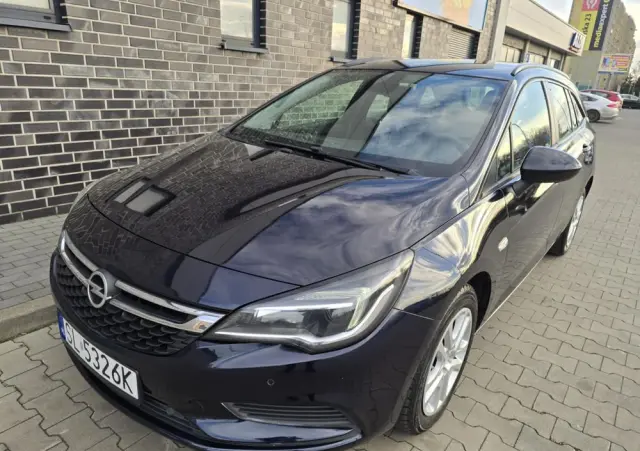 OPEL Astra 1.6 D (CDTI) Automatik Dynamic