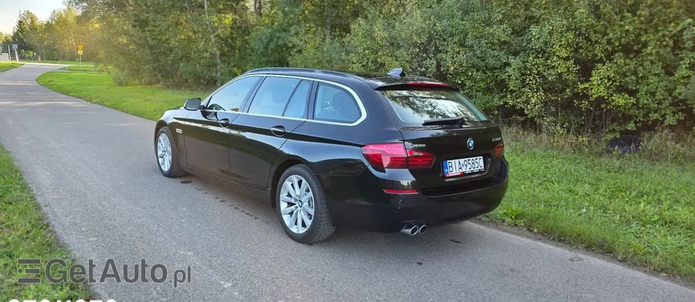 BMW Seria 5 530d xDrive Luxury Line