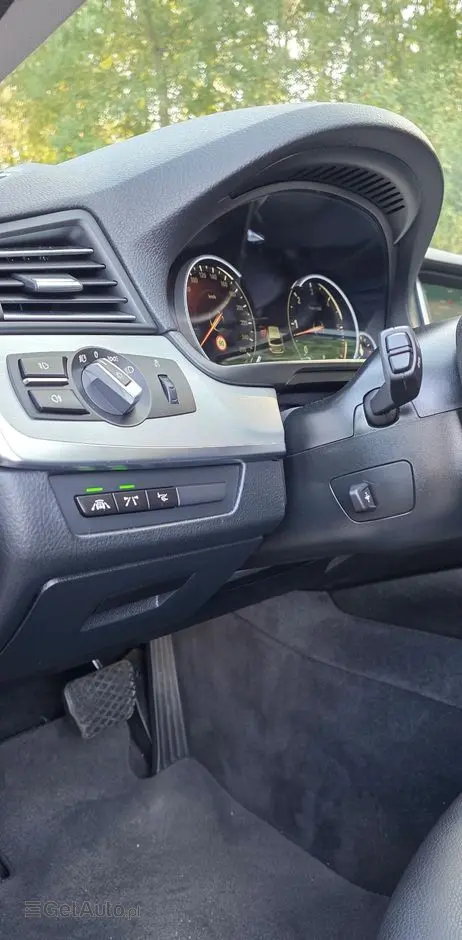 BMW Seria 5 530d xDrive Luxury Line