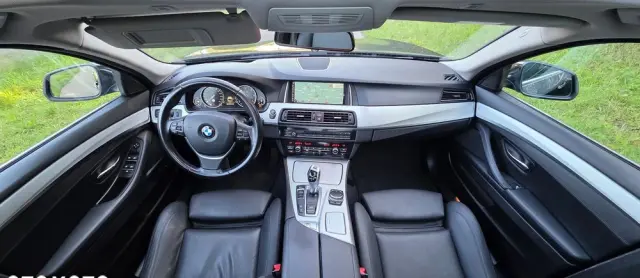 BMW Seria 5 530d xDrive Luxury Line