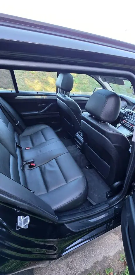 BMW Seria 5 530d xDrive Luxury Line