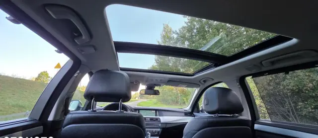 BMW Seria 5 530d xDrive Luxury Line