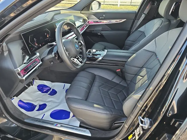 BMW Seria 7 XDrive Steptronic