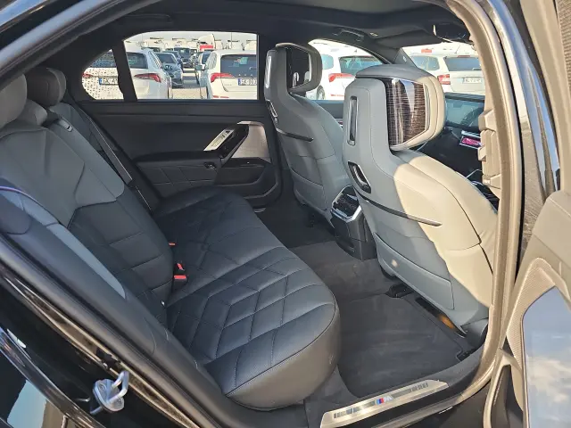 BMW Seria 7 XDrive Steptronic