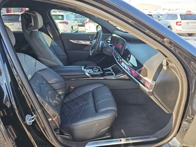 BMW Seria 7 XDrive Steptronic