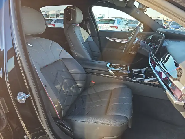 BMW Seria 7 XDrive Steptronic