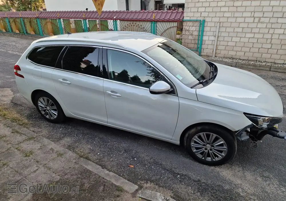 PEUGEOT 308 PureTech 130 GPF EAT8 Stop & Start Allure Pack