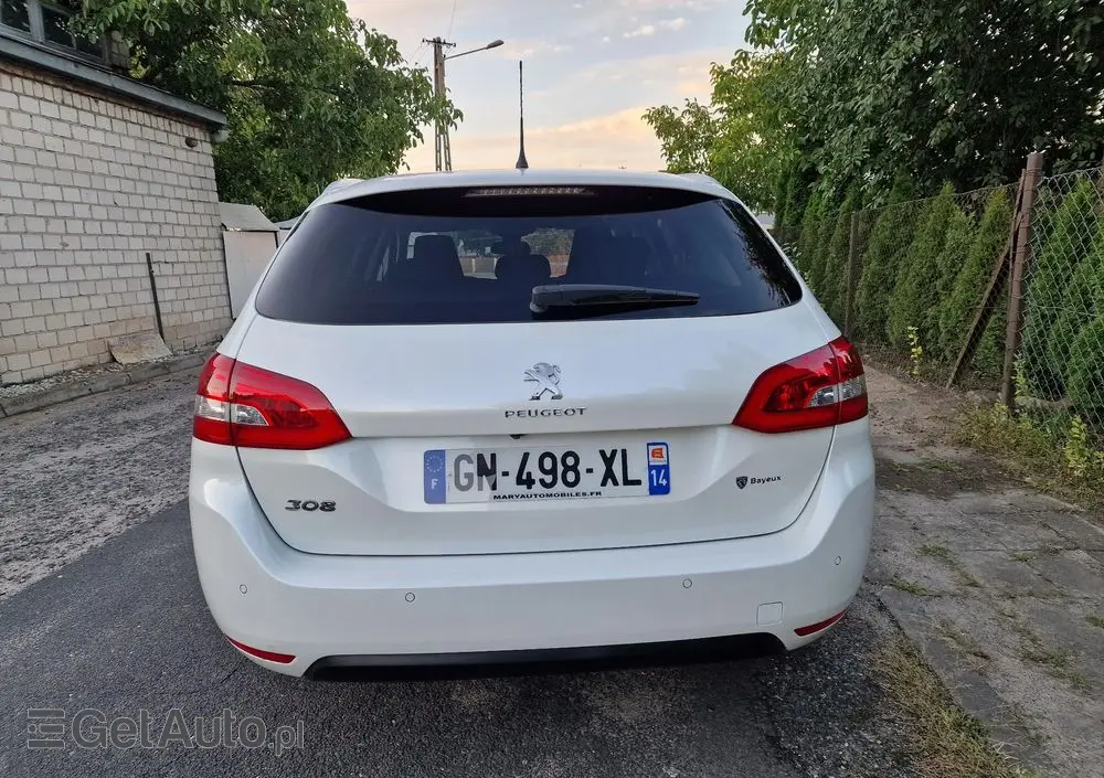 PEUGEOT 308 PureTech 130 GPF EAT8 Stop & Start Allure Pack