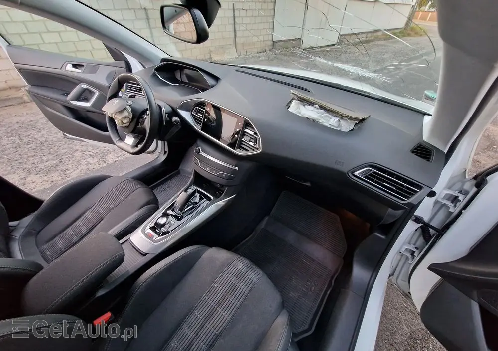 PEUGEOT 308 PureTech 130 GPF EAT8 Stop & Start Allure Pack