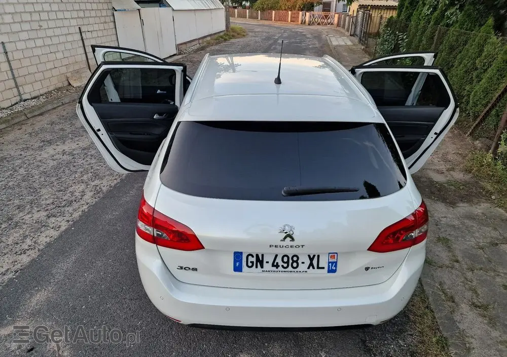 PEUGEOT 308 PureTech 130 GPF EAT8 Stop & Start Allure Pack