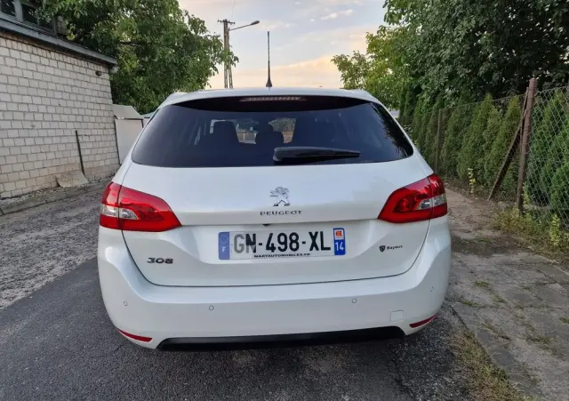 PEUGEOT 308 PureTech 130 GPF EAT8 Stop & Start Allure Pack