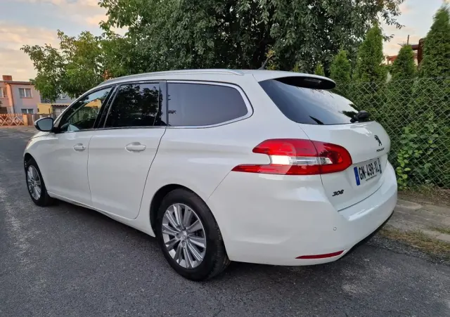 PEUGEOT 308 PureTech 130 GPF EAT8 Stop & Start Allure Pack