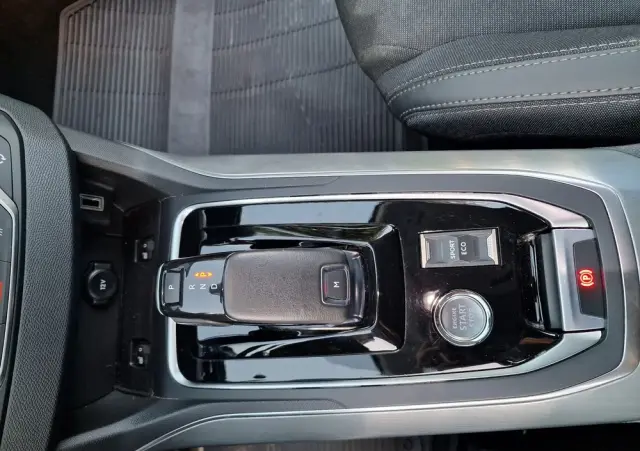 PEUGEOT 308 PureTech 130 GPF EAT8 Stop & Start Allure Pack