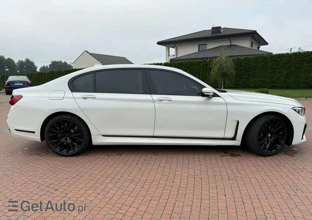 BMW Seria 7 750Li xDrive sport