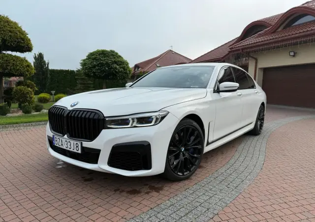 BMW Seria 7 750Li xDrive sport