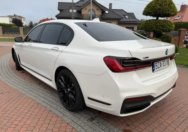 BMW Seria 7 750Li xDrive sport