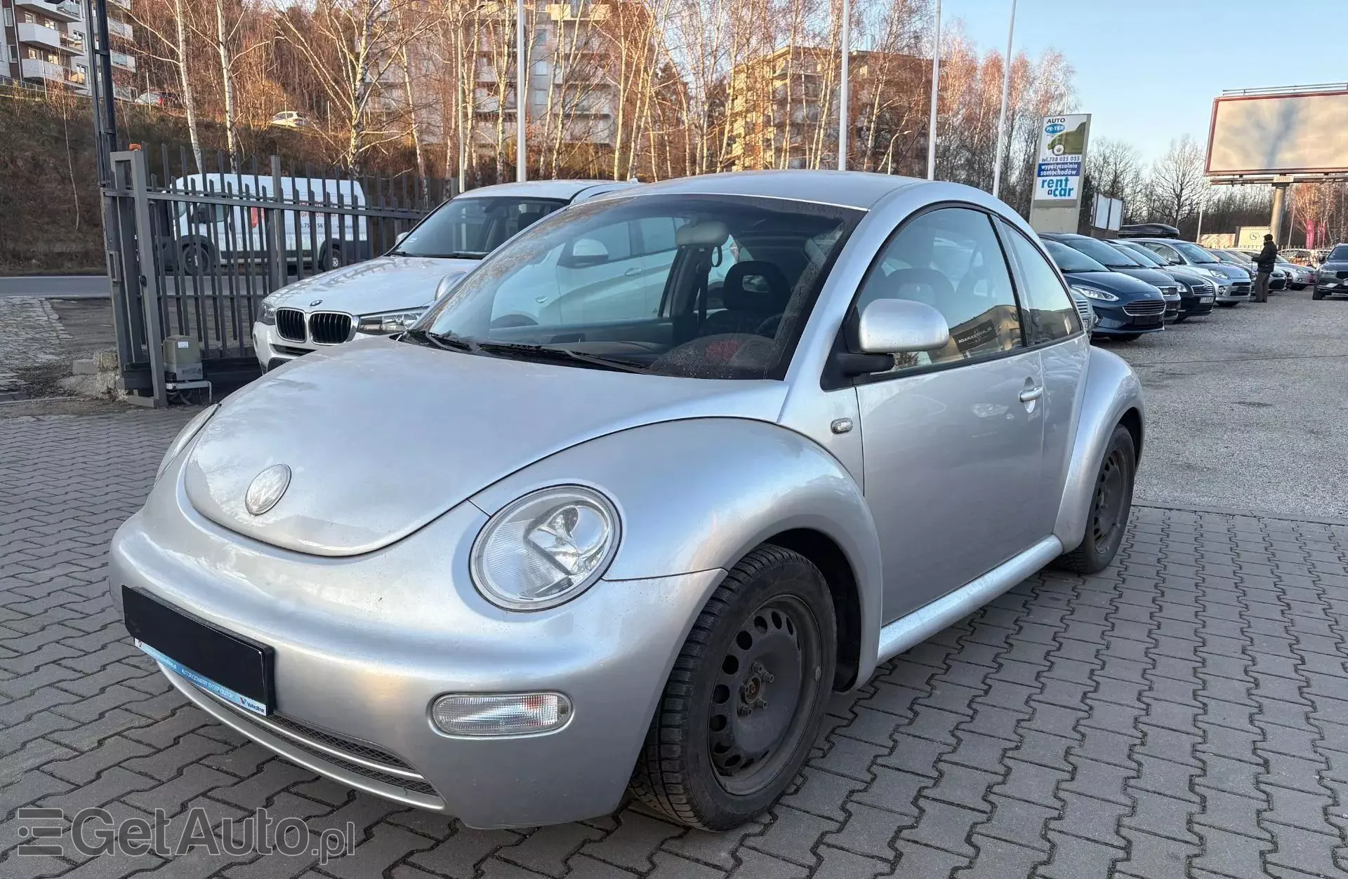 VOLKSWAGEN New Beetle 