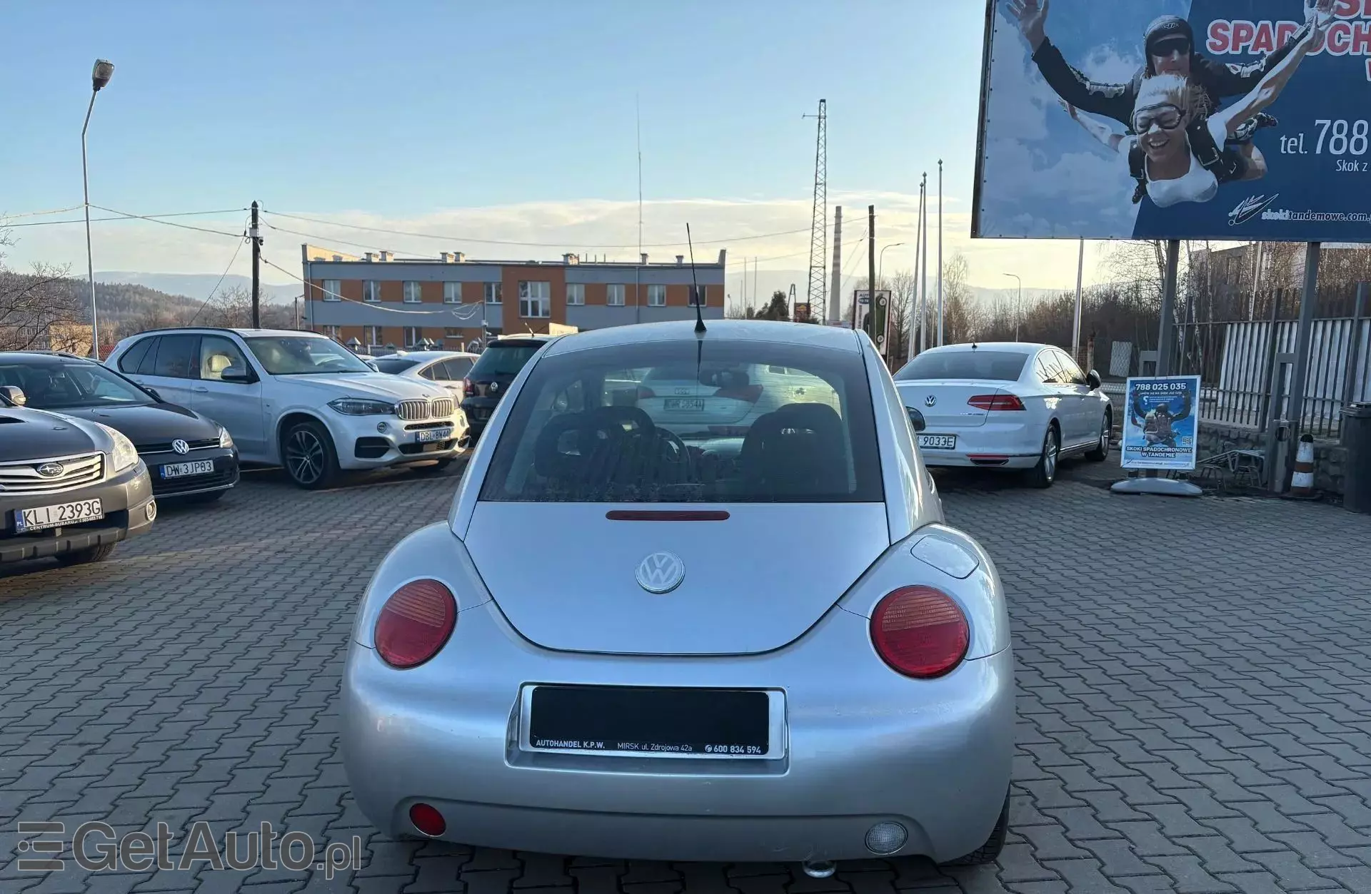 VOLKSWAGEN New Beetle 