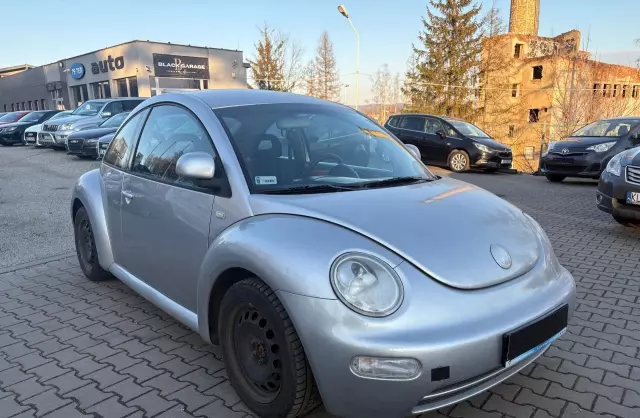 VOLKSWAGEN New Beetle 