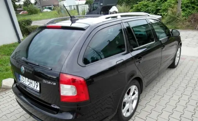 SKODA Octavia 