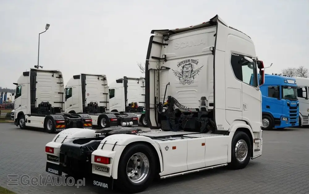 SCANIA S 580 / V8 / RETARDER / KLIMA POSTOJOWA / CAŁA NA PODUSZKACH / BOGATE WYPOSAŻENIE  / EURO 6 