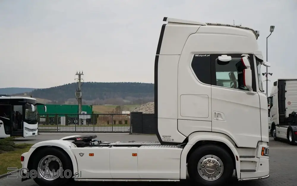 SCANIA S 580 / V8 / RETARDER / KLIMA POSTOJOWA / CAŁA NA PODUSZKACH / BOGATE WYPOSAŻENIE  / EURO 6 