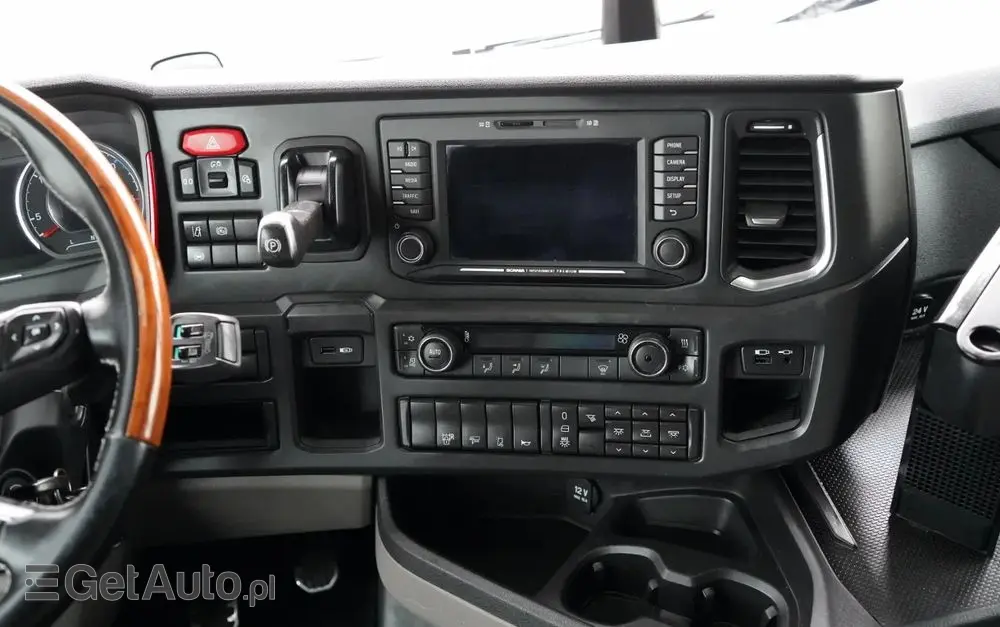 SCANIA S 580 / V8 / RETARDER / KLIMA POSTOJOWA / CAŁA NA PODUSZKACH / BOGATE WYPOSAŻENIE  / EURO 6 