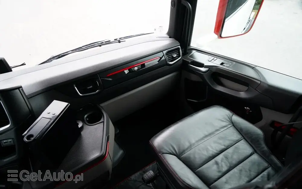 SCANIA S 580 / V8 / RETARDER / KLIMA POSTOJOWA / CAŁA NA PODUSZKACH / BOGATE WYPOSAŻENIE  / EURO 6 