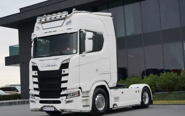 SCANIA S 580 / V8 / RETARDER / KLIMA POSTOJOWA / CAŁA NA PODUSZKACH / BOGATE WYPOSAŻENIE  / EURO 6 