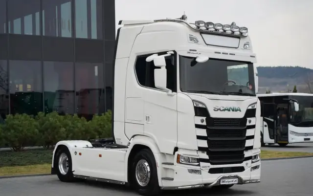 SCANIA S 580 / V8 / RETARDER / KLIMA POSTOJOWA / CAŁA NA PODUSZKACH / BOGATE WYPOSAŻENIE  / EURO 6 