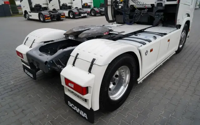 SCANIA S 580 / V8 / RETARDER / KLIMA POSTOJOWA / CAŁA NA PODUSZKACH / BOGATE WYPOSAŻENIE  / EURO 6 