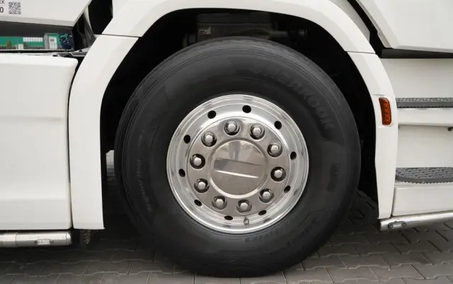 SCANIA S 580 / V8 / RETARDER / KLIMA POSTOJOWA / CAŁA NA PODUSZKACH / BOGATE WYPOSAŻENIE  / EURO 6 