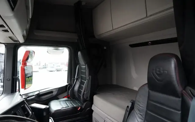 SCANIA S 580 / V8 / RETARDER / KLIMA POSTOJOWA / CAŁA NA PODUSZKACH / BOGATE WYPOSAŻENIE  / EURO 6 