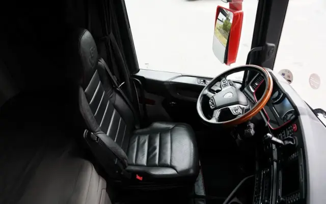 SCANIA S 580 / V8 / RETARDER / KLIMA POSTOJOWA / CAŁA NA PODUSZKACH / BOGATE WYPOSAŻENIE  / EURO 6 