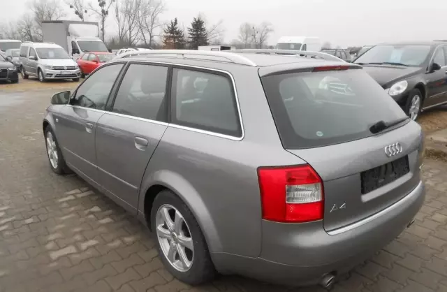 AUDI A4 