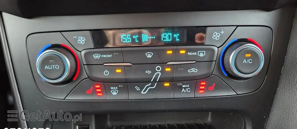 FORD Focus 1.0 EcoBoost Titanium