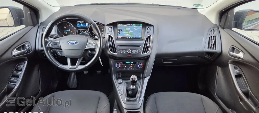 FORD Focus 1.0 EcoBoost Titanium