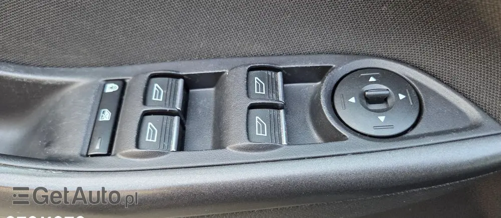 FORD Focus 1.0 EcoBoost Titanium