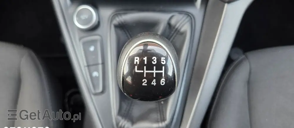 FORD Focus 1.0 EcoBoost Titanium