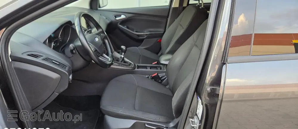 FORD Focus 1.0 EcoBoost Titanium