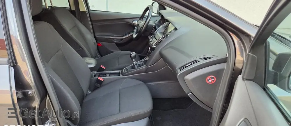 FORD Focus 1.0 EcoBoost Titanium