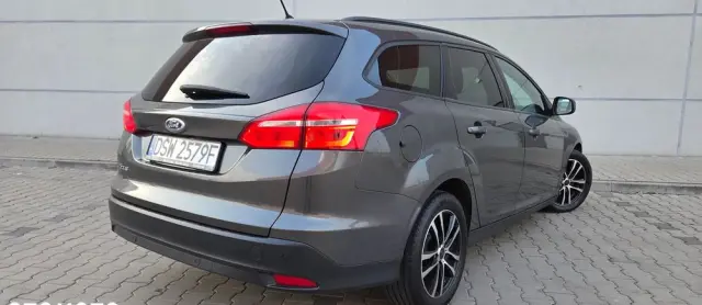 FORD Focus 1.0 EcoBoost Titanium