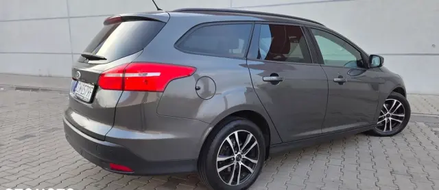 FORD Focus 1.0 EcoBoost Titanium